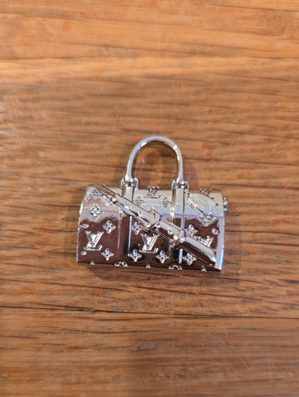 Luxury Zipper Pull Or Charm